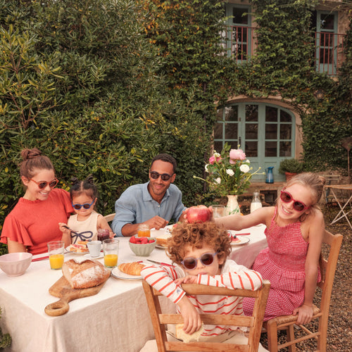 Olivio & Co sunglasses lifestyle
