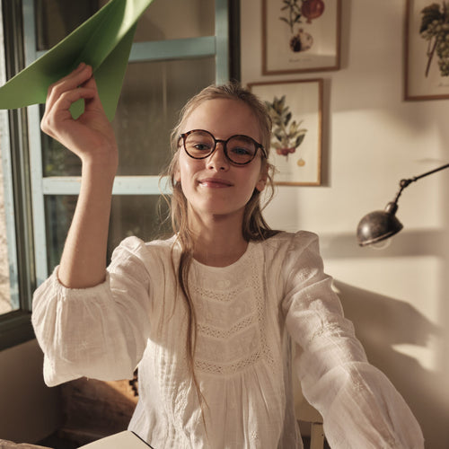 Olivio & Co screen glasses lifestyle