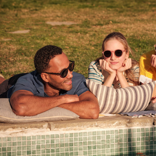 Lunettes de soleil ovales adulte+ Squid Black lifestyle